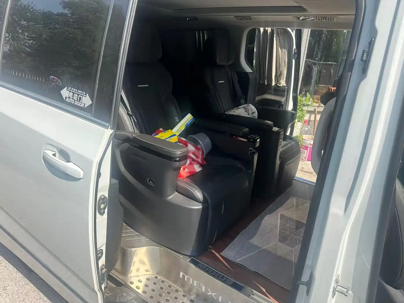SAIC Maxus Maxus G20 2021 PLUS 2.0T Gasoline Automatic Elegance Edition фото 9