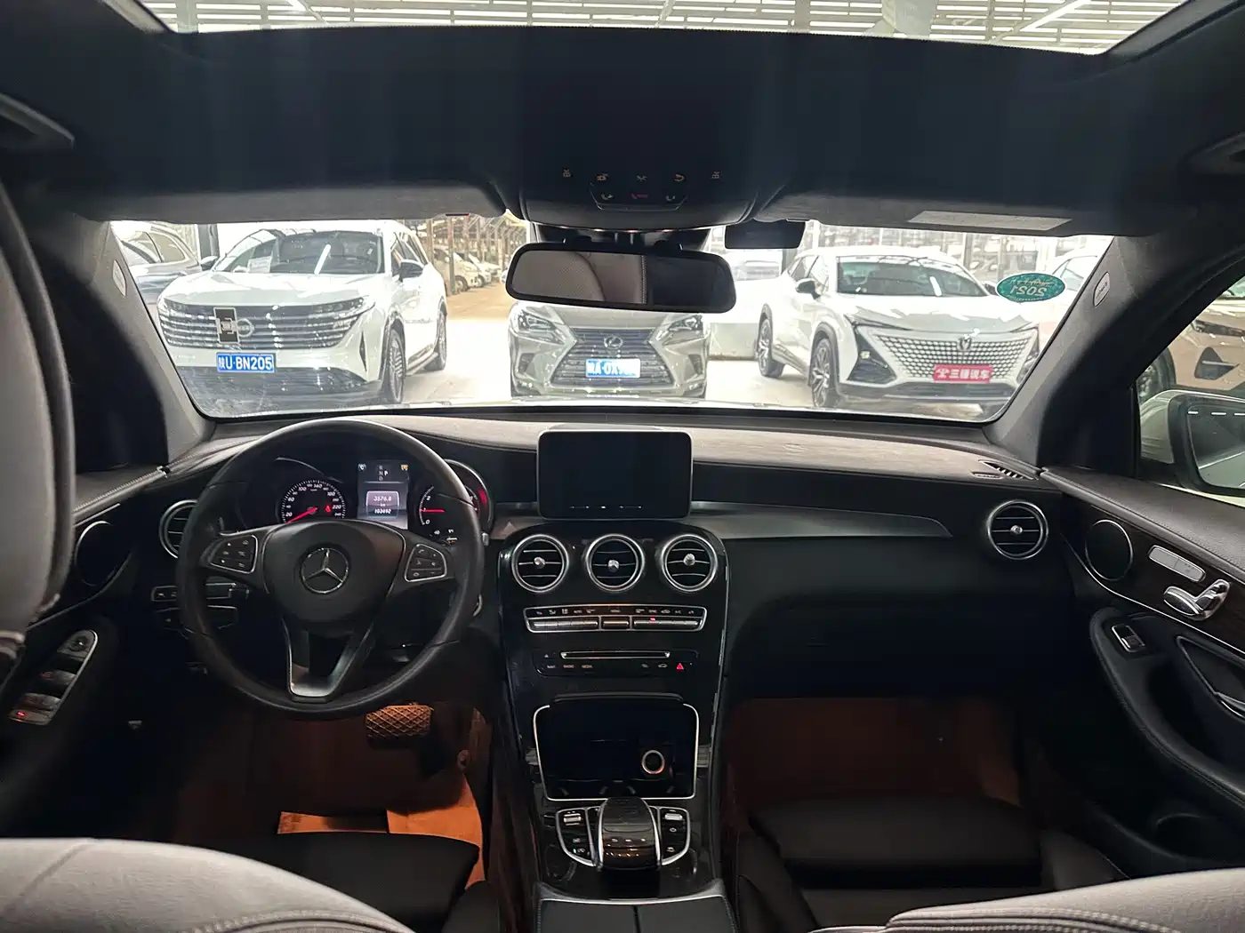 Mercedes-Benz GLC 2017 GLC 260 4MATIC Luxury фото 8