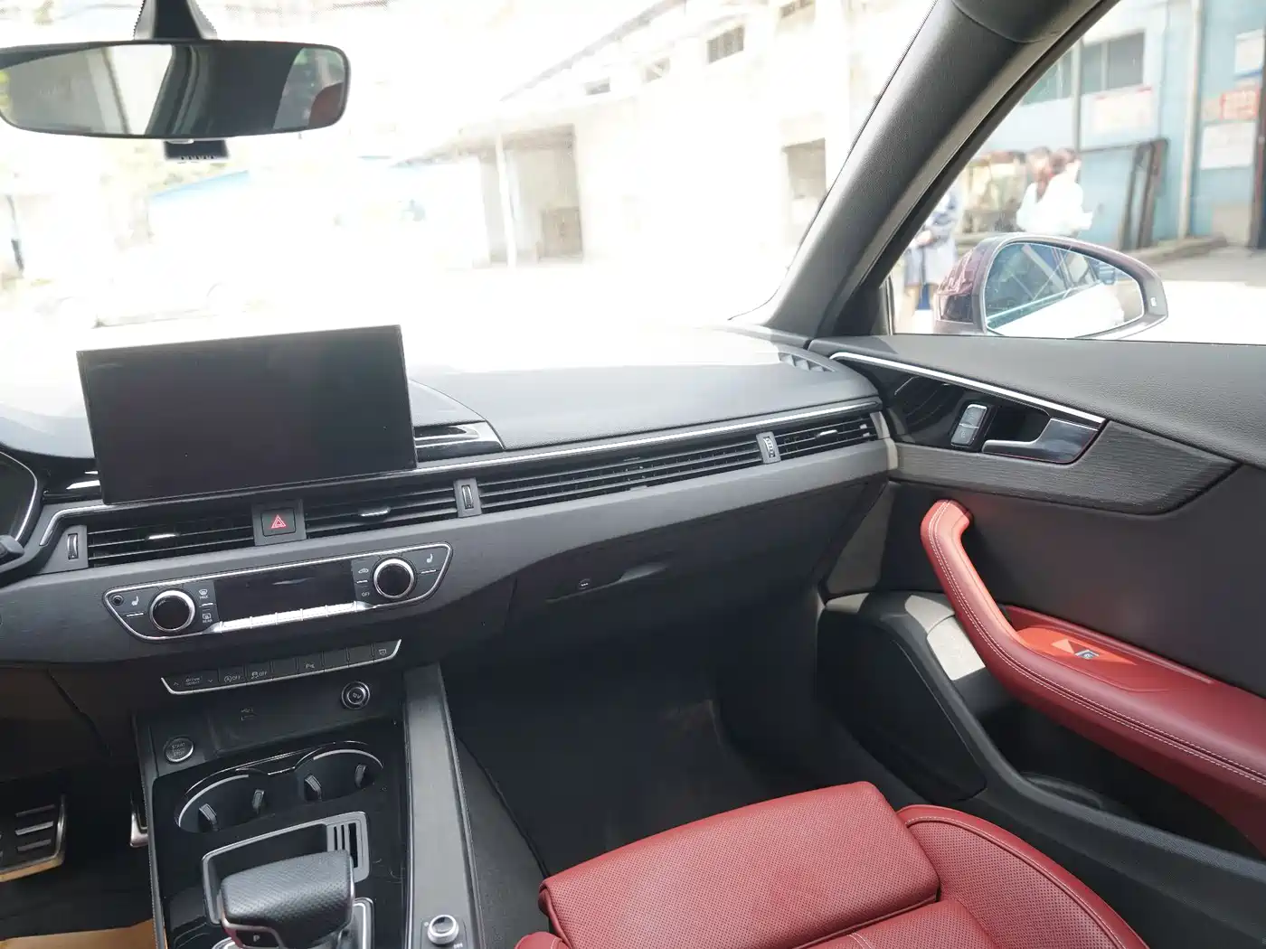 Audi A4L 2024 40 TFSI Luxury Dynamic фото 12
