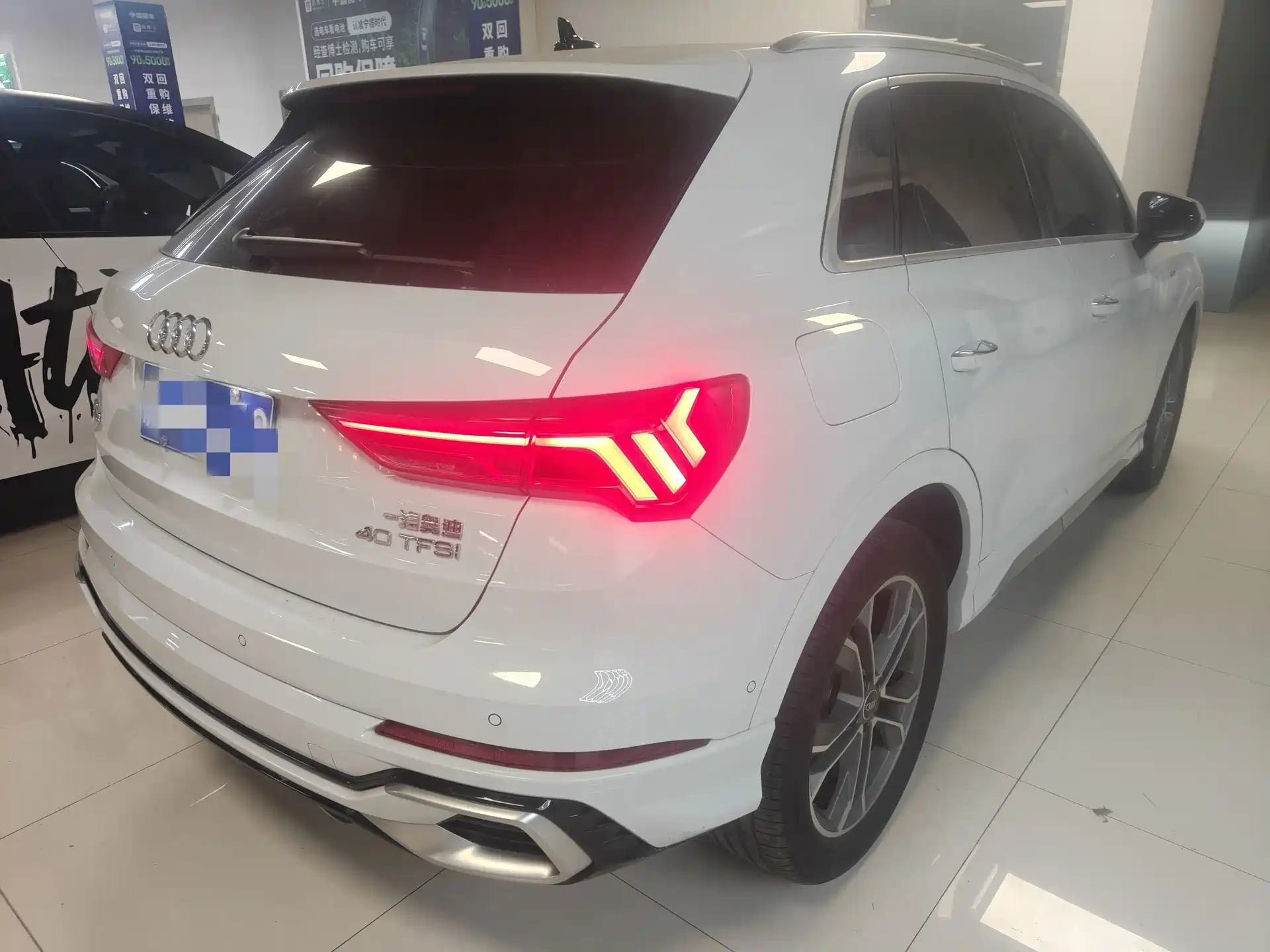 Фото 2 - Audi Q3