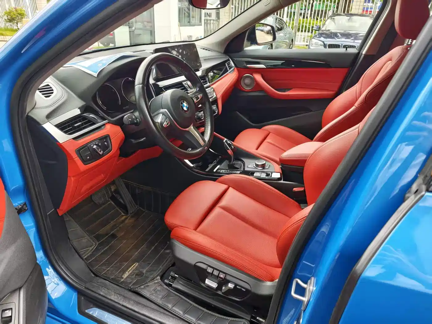 Photo 3 - BMW X2