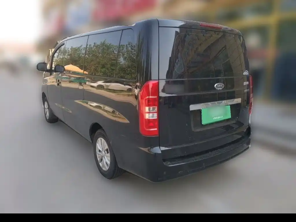 JAC Refine M3 2023 2023 PLUS 1.5T Smart Connect 9-seater