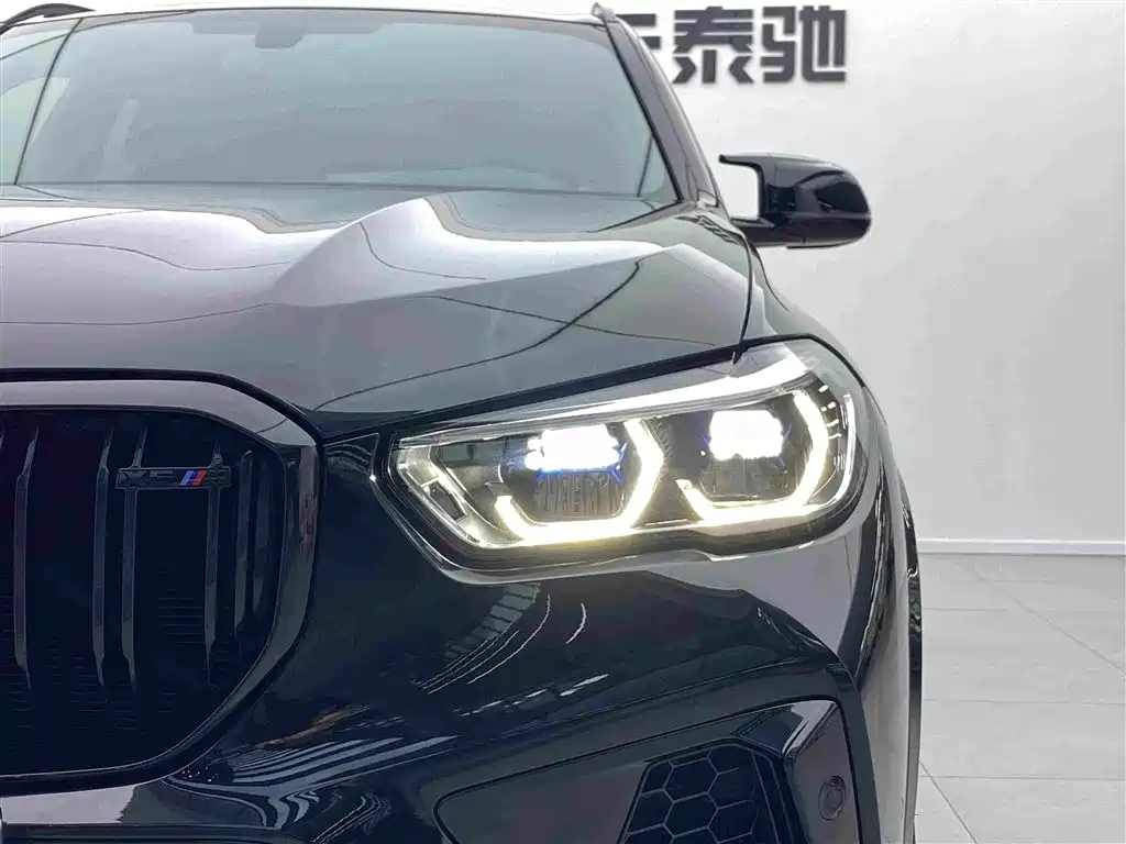 Photo 14 - BMW X5 M