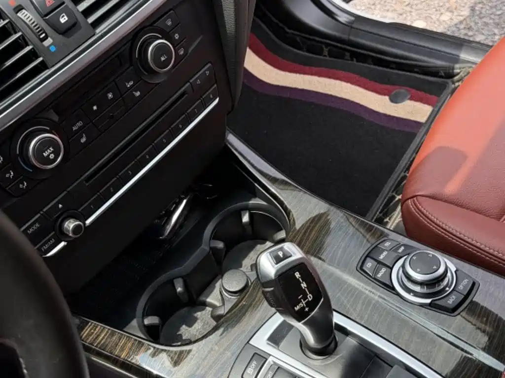 Photo 8 - BMW X3 (Import)