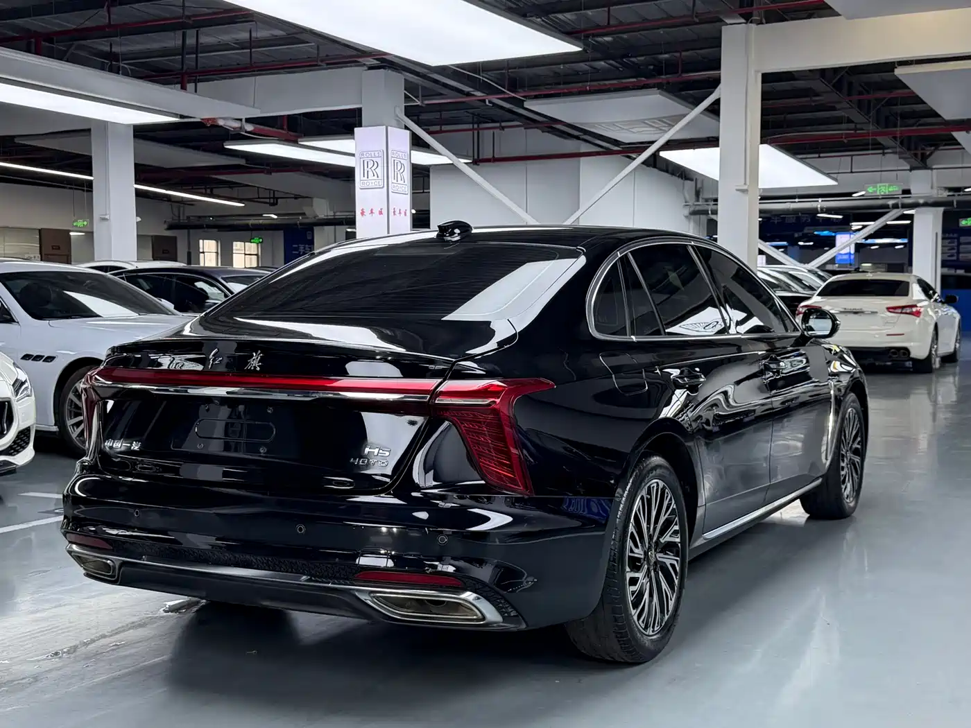 Hongqi H5 2023 2.0T Auto Smart Connect Flag Comfort фото 19