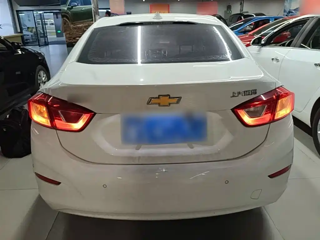Chevrolet Cruze 2017 1.5L Manual Stylish фото 6