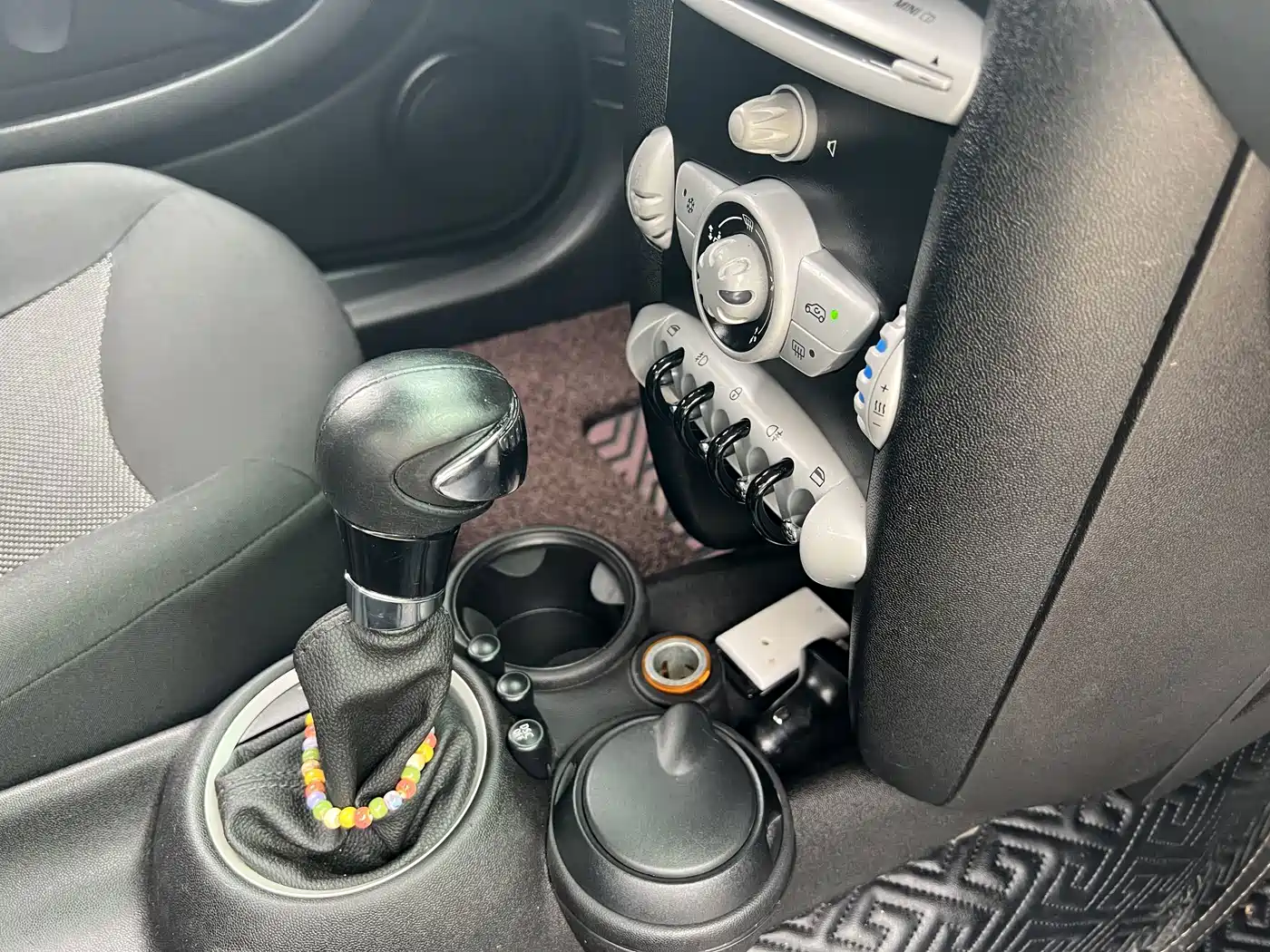 MINI CLUBMAN 2010 2010 1.6L COOPER Cheer