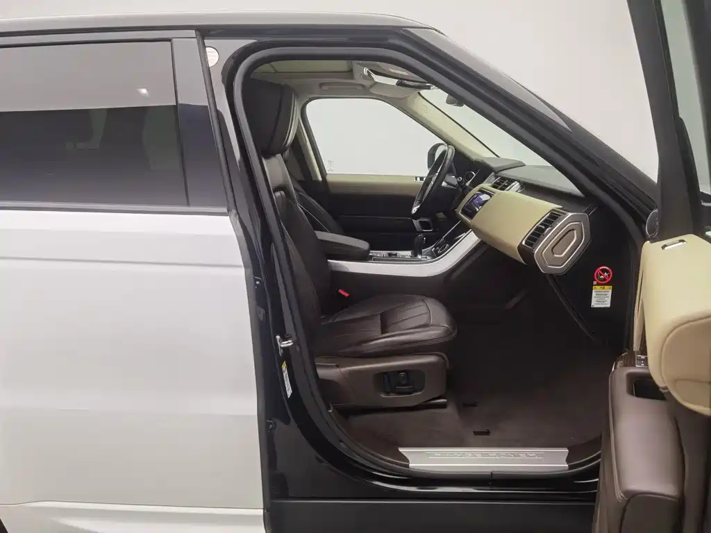 Land Rover Range Rover Sport PHEV 2019 2018 Model P400e