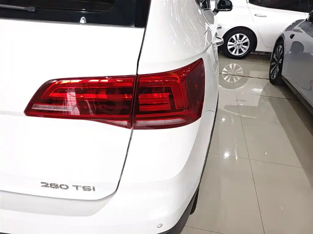 VOLKSWAGEN TUYUE