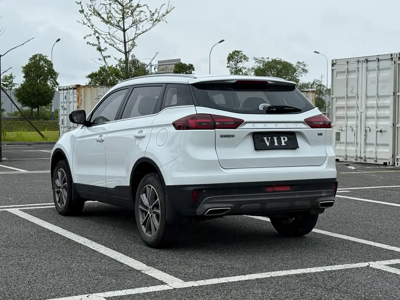 Фото 6 - Geely Boyue