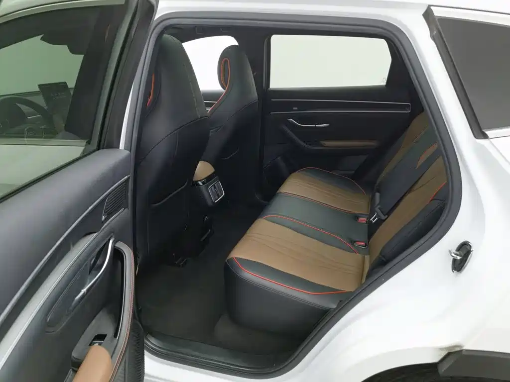 صورة 15 - BYD Song PLUS