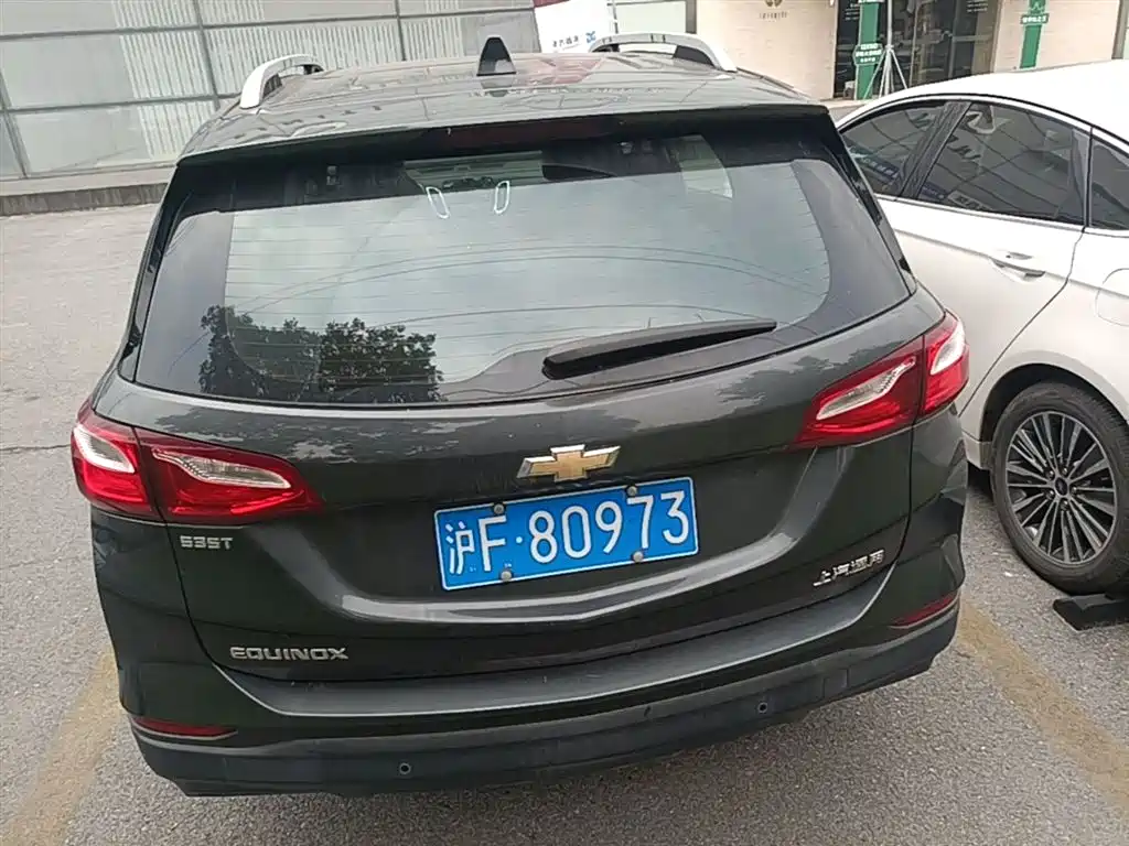 Chevrolet Equinox 2017 535T Automatic Realm Edition фото 10