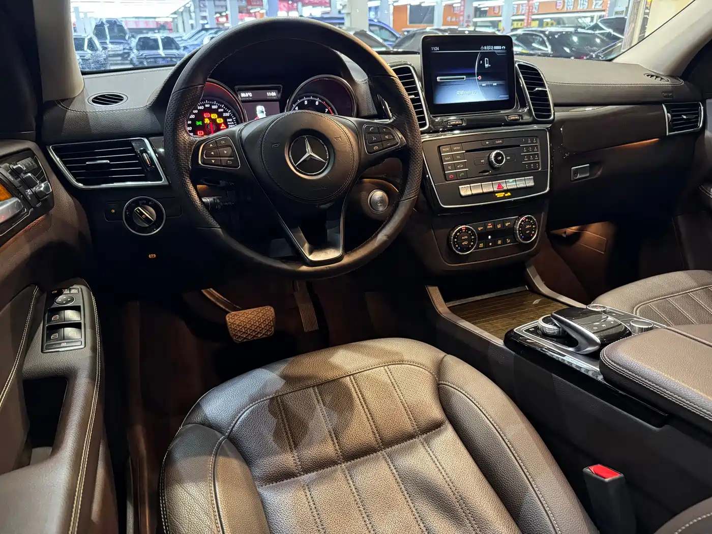 Mercedes-Benz GLS 2019 GLS 400 4MATIC Dynamic Collector's Edition фото 5
