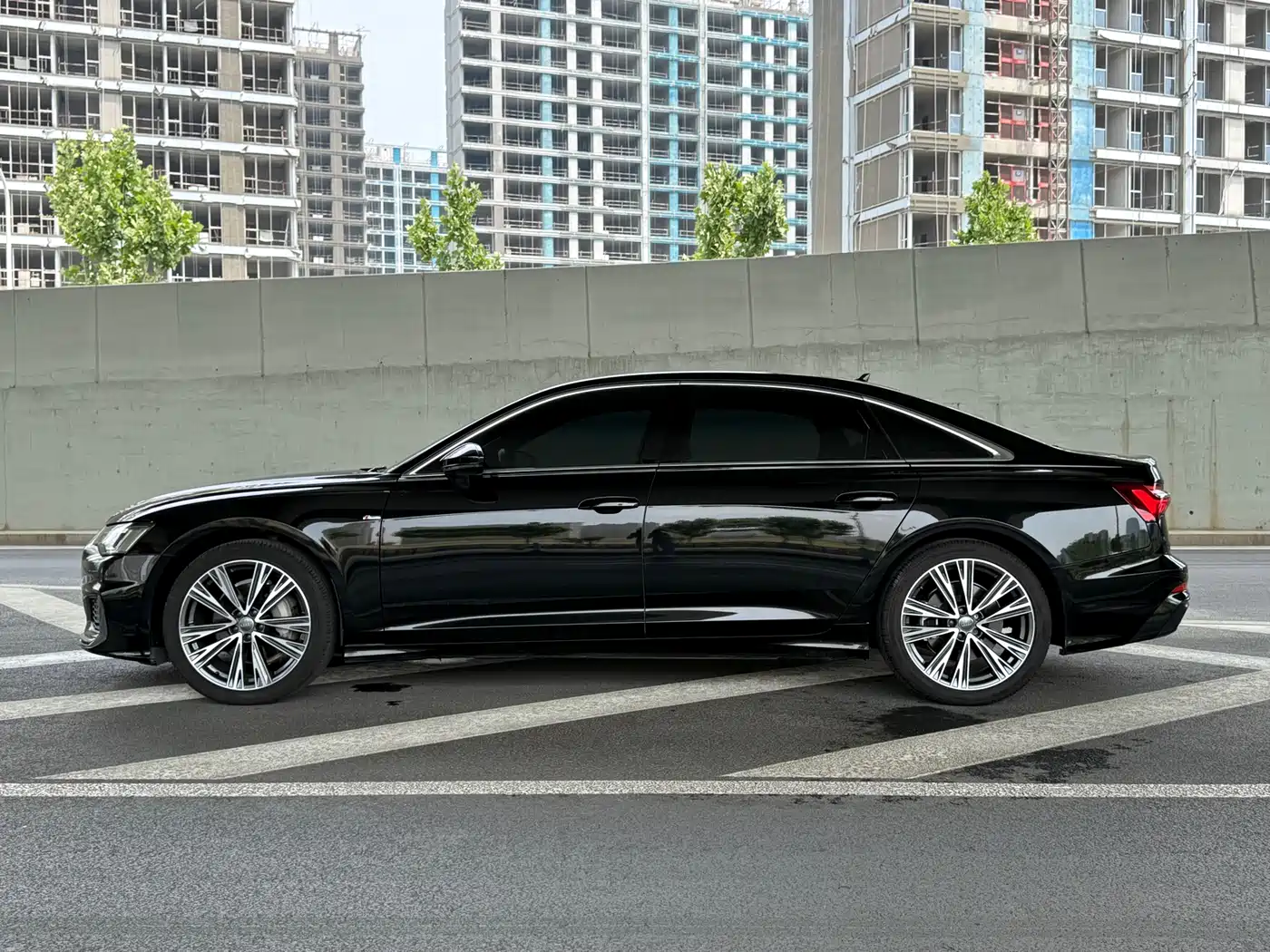 Audi A6L 2021 45 TFSI Exclusive Sport фото 4