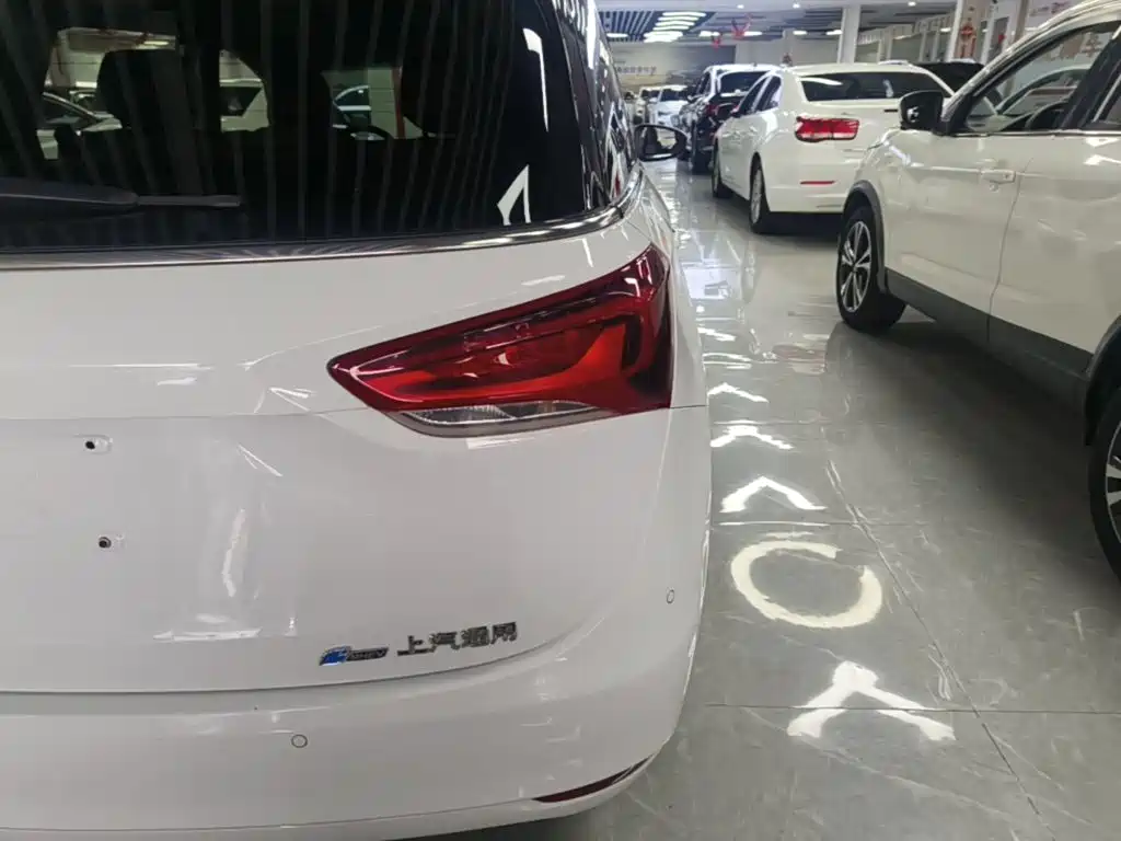 Buick GL6 2022 2021 323T Mild Hybrid Connected Luxury