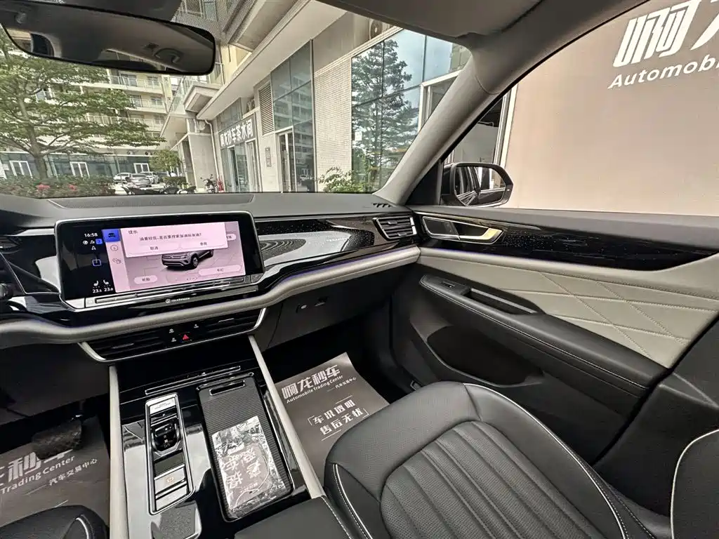 Volkswagen Teramont 2023 330TSI FWD Premium Luxury Edition фото 27