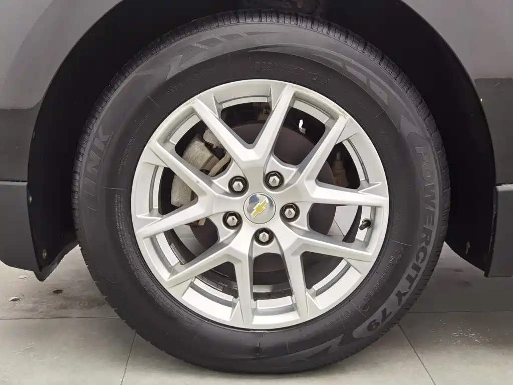 Chevrolet Equinox, миниатюра 17