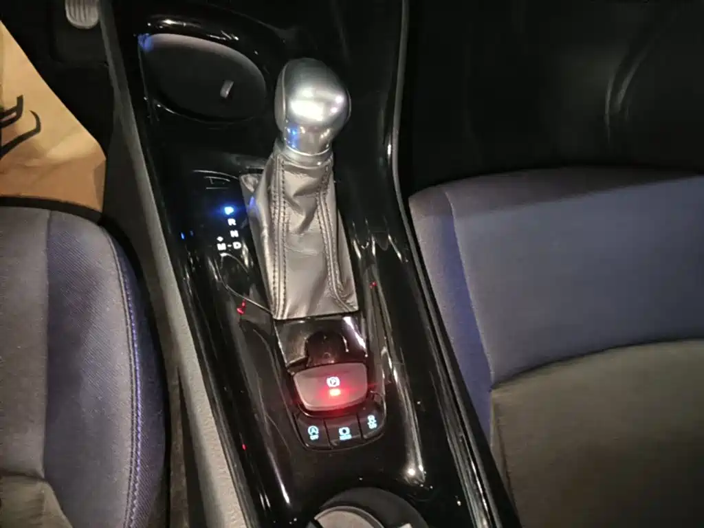 Toyota C-HR 2019 2020 Model 2.0L Leading
