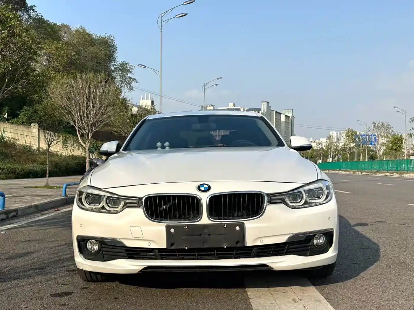 BMW 3 Series 2016 320Li Fashion Model фото 3