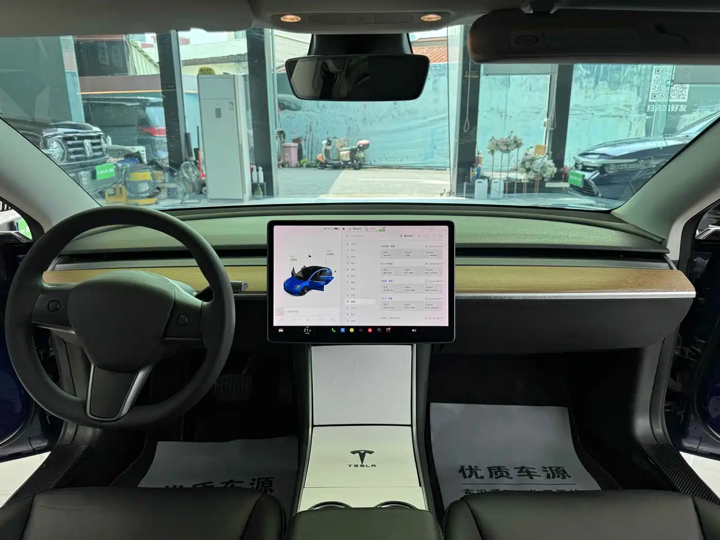 Tesla Model 3 (Import) 2019 2019 Long Range RWD Version