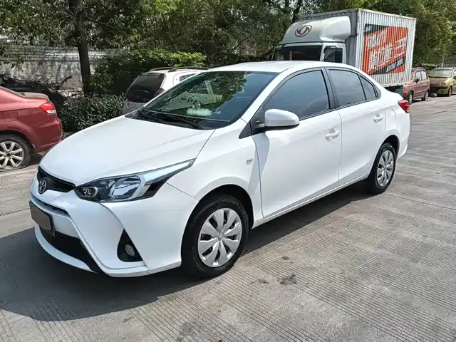 TOYOTA YARIS L TO ENJOY