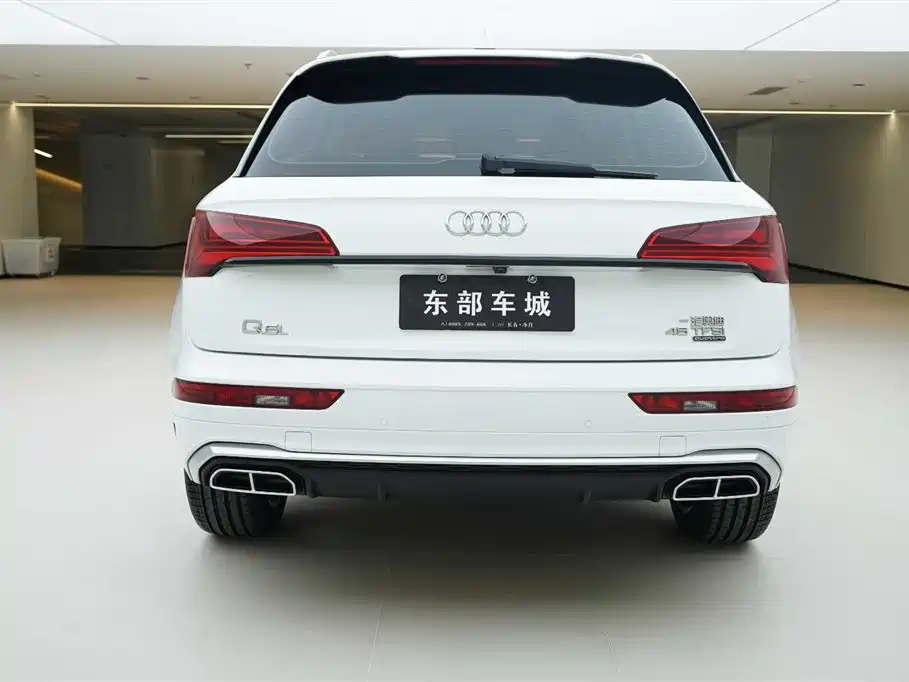 Audi Q5L 2022 45T Luxury Dynamic фото 5