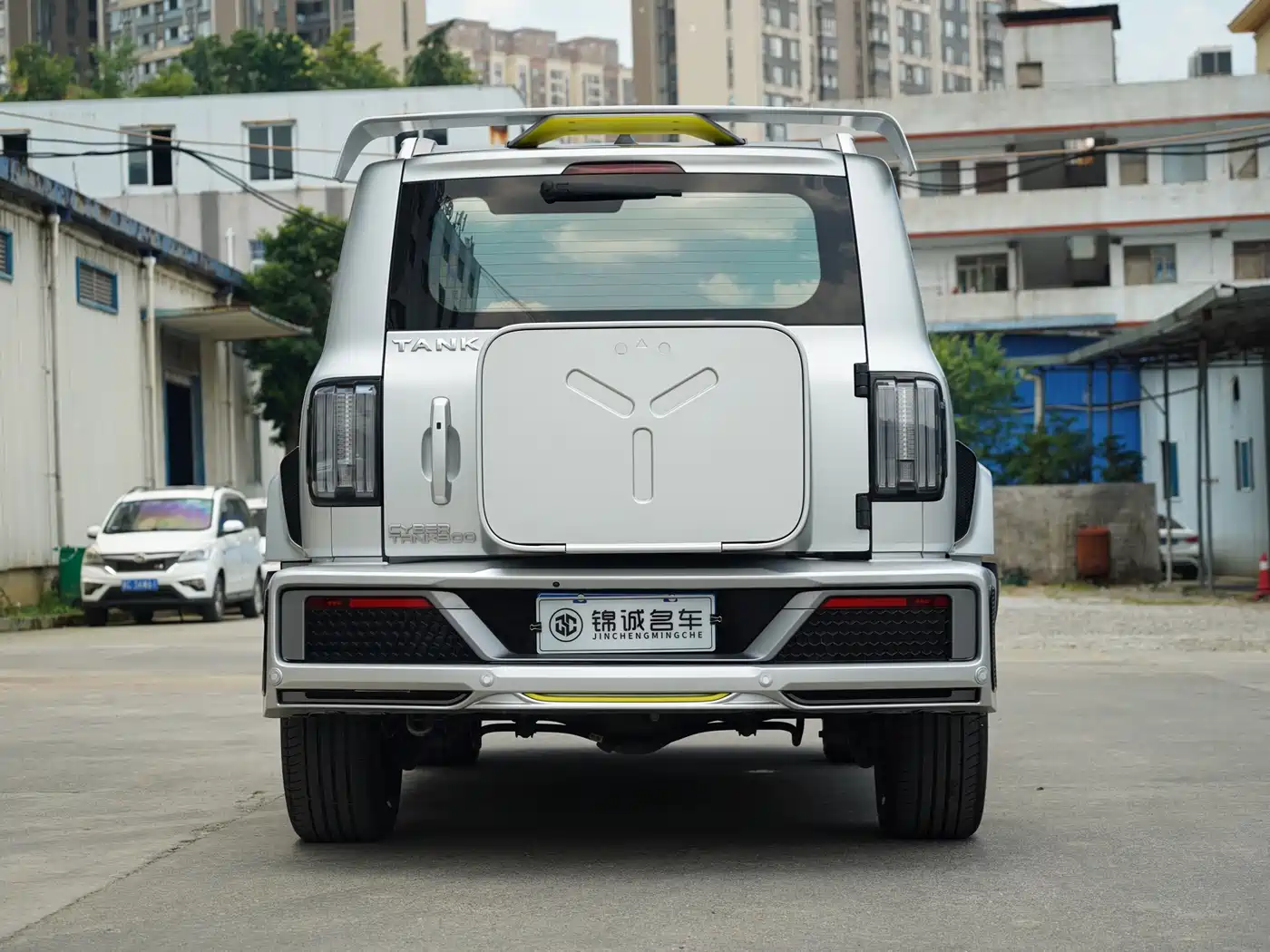 TANK CO CREATION TANK 300