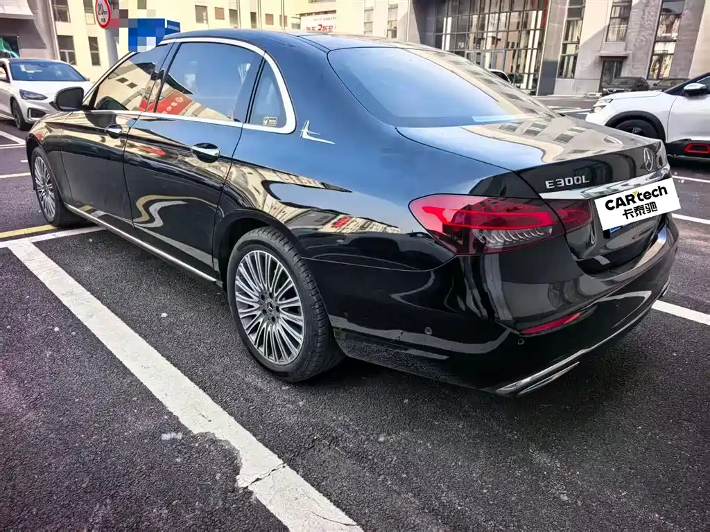  E CLASS