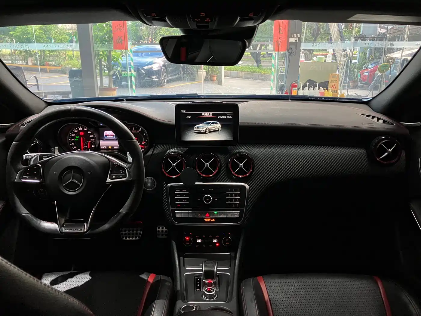 Mercedes-Benz A-Class AMG (Import) 2016 AMG A 45 4MATIC фото 7