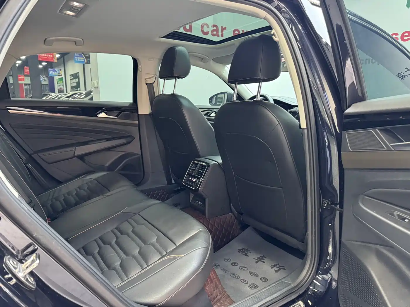 Volkswagen Passat 2021 Model 280TSI Elite Edition фото 10