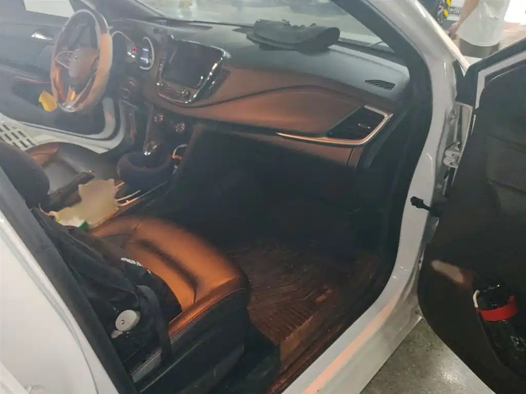 Chevrolet Monza 2019 RS 330T Auto Smooth Edition China VI фото 20