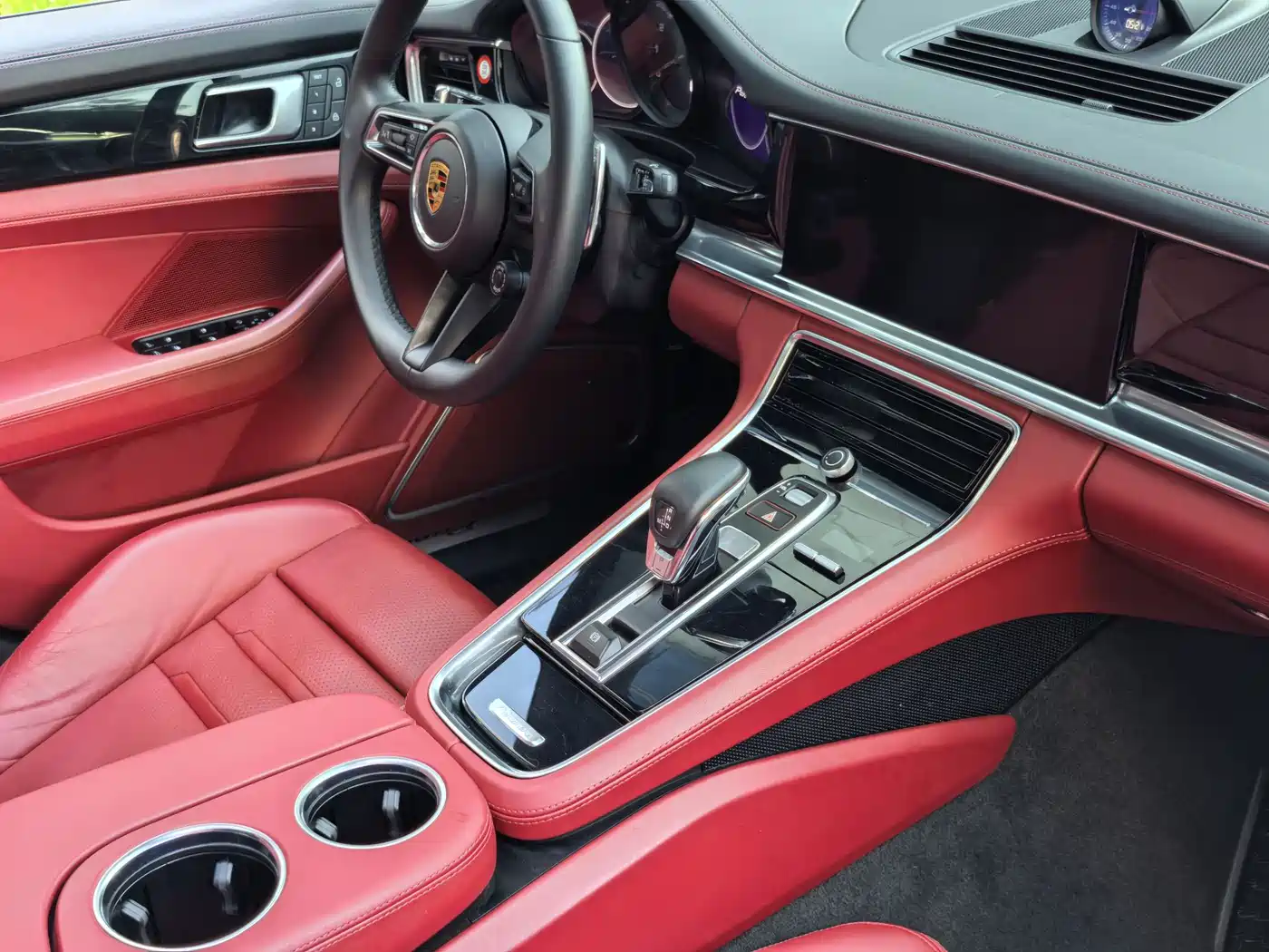 Porsche Panamera 2023 Panamera 4 Executive Long Wheelbase 2.9T фото 34