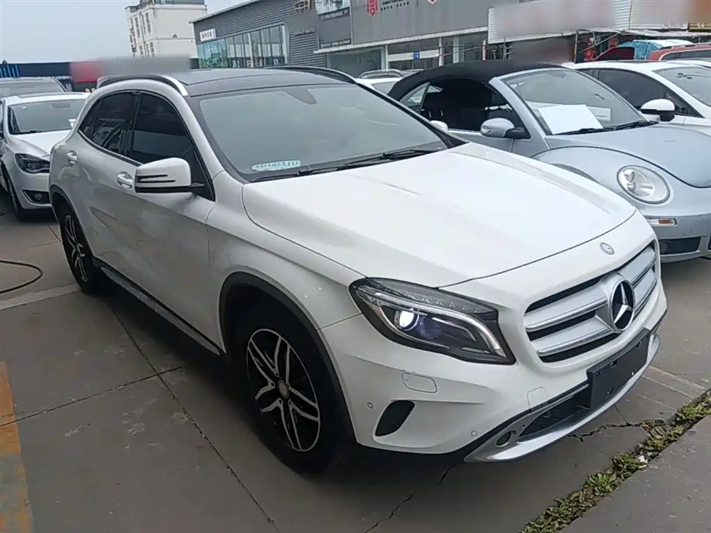 Mercedes-Benz GLA 2016 GLA 220 4MATIC Fashion фото 4