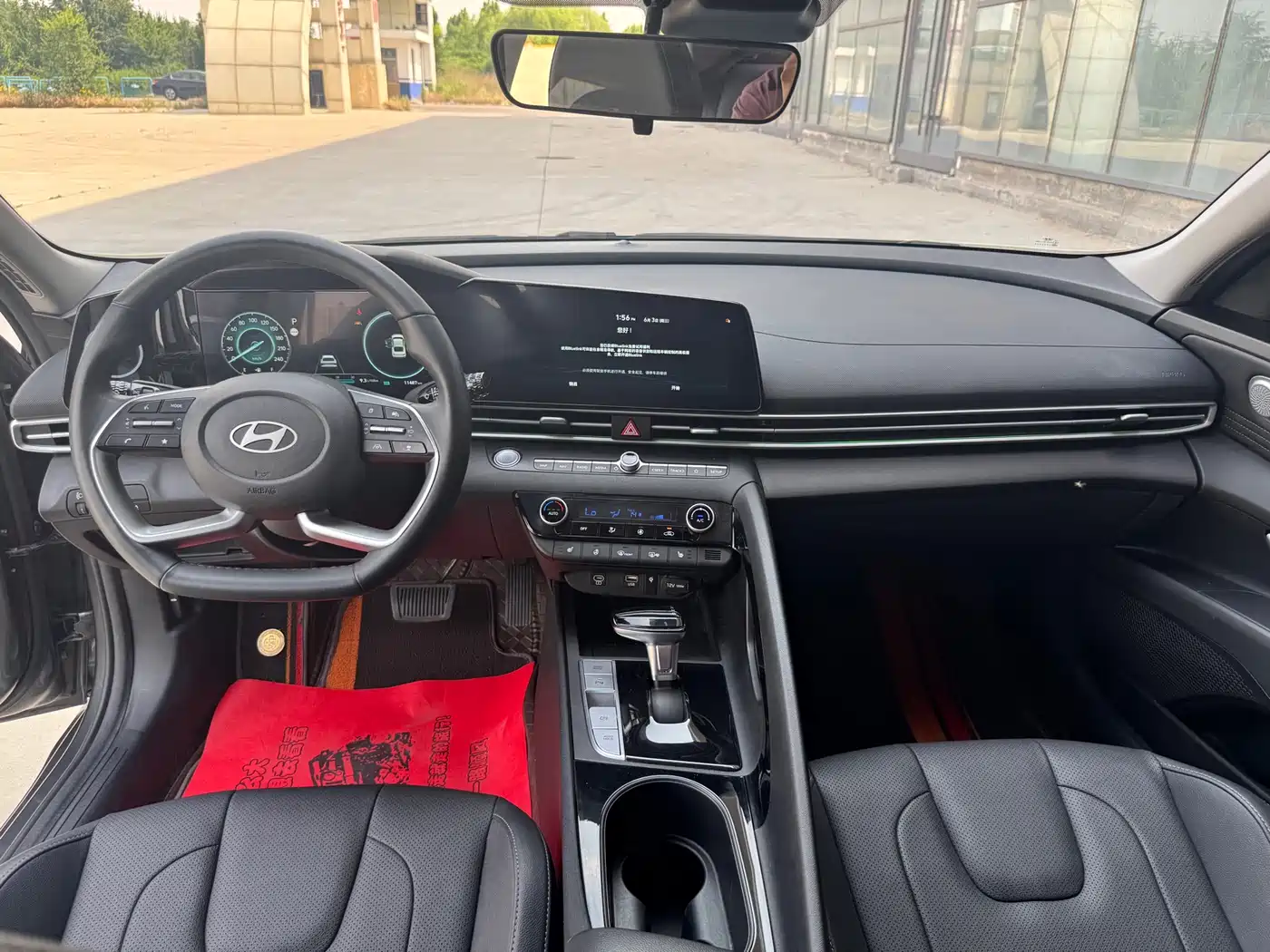 Hyundai Elantra 2023 1.5L CVT TOP Flagship Edition фото 7