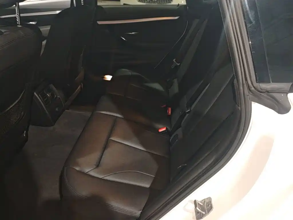 BMW 3 Series GT 2021 2020 320i M Sport Package