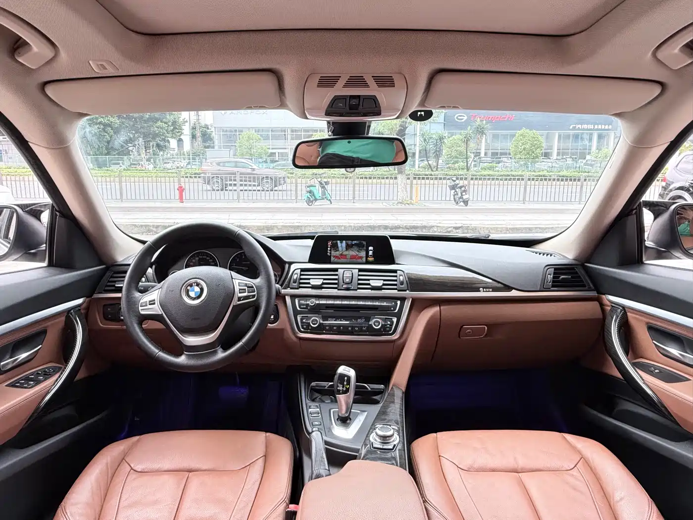 BMW 3 Series GT 2016 320i Design Package фото 6