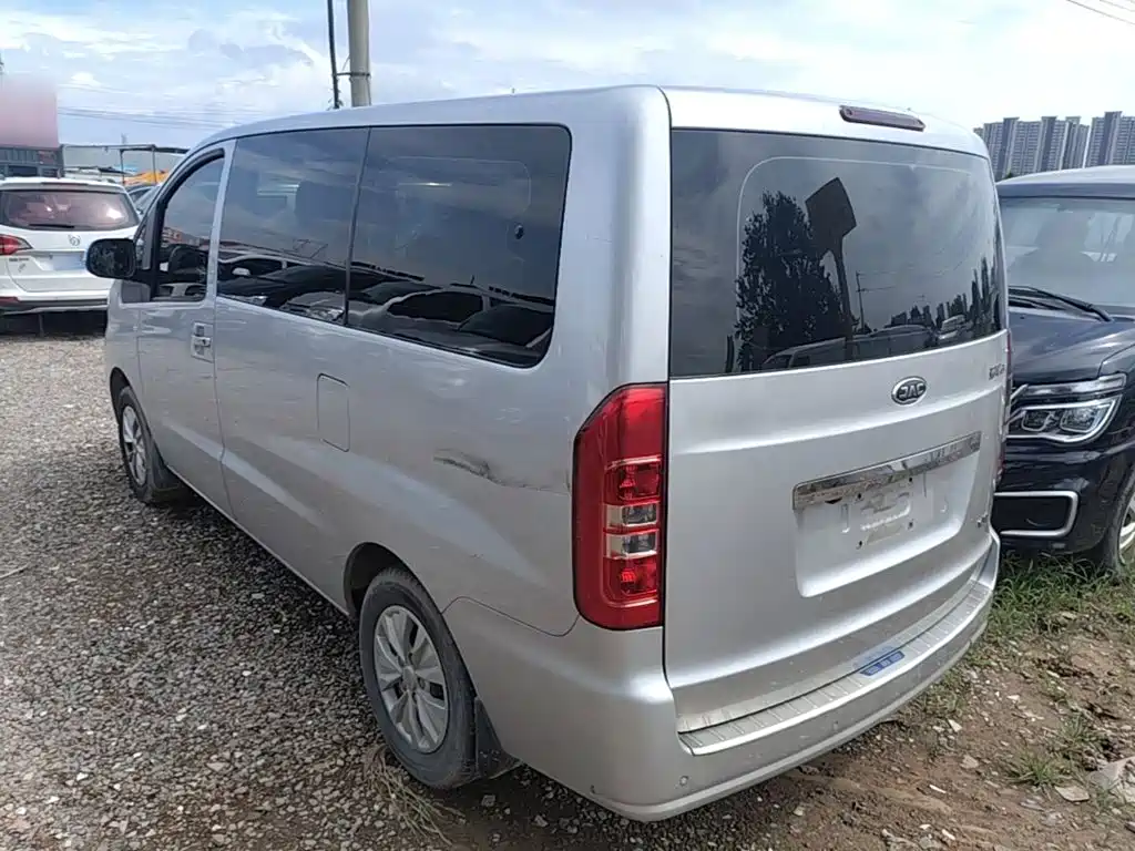 JAC Refine M3 2023 2022 1.5T 7-Seater Standard