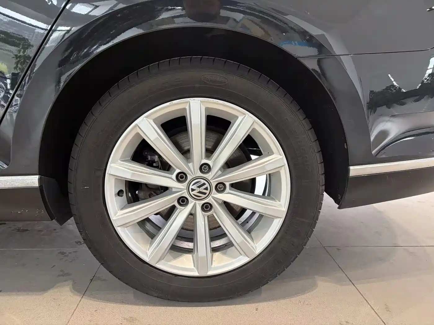 Volkswagen Magotan 2018 330TSI DSG Leading фото 14