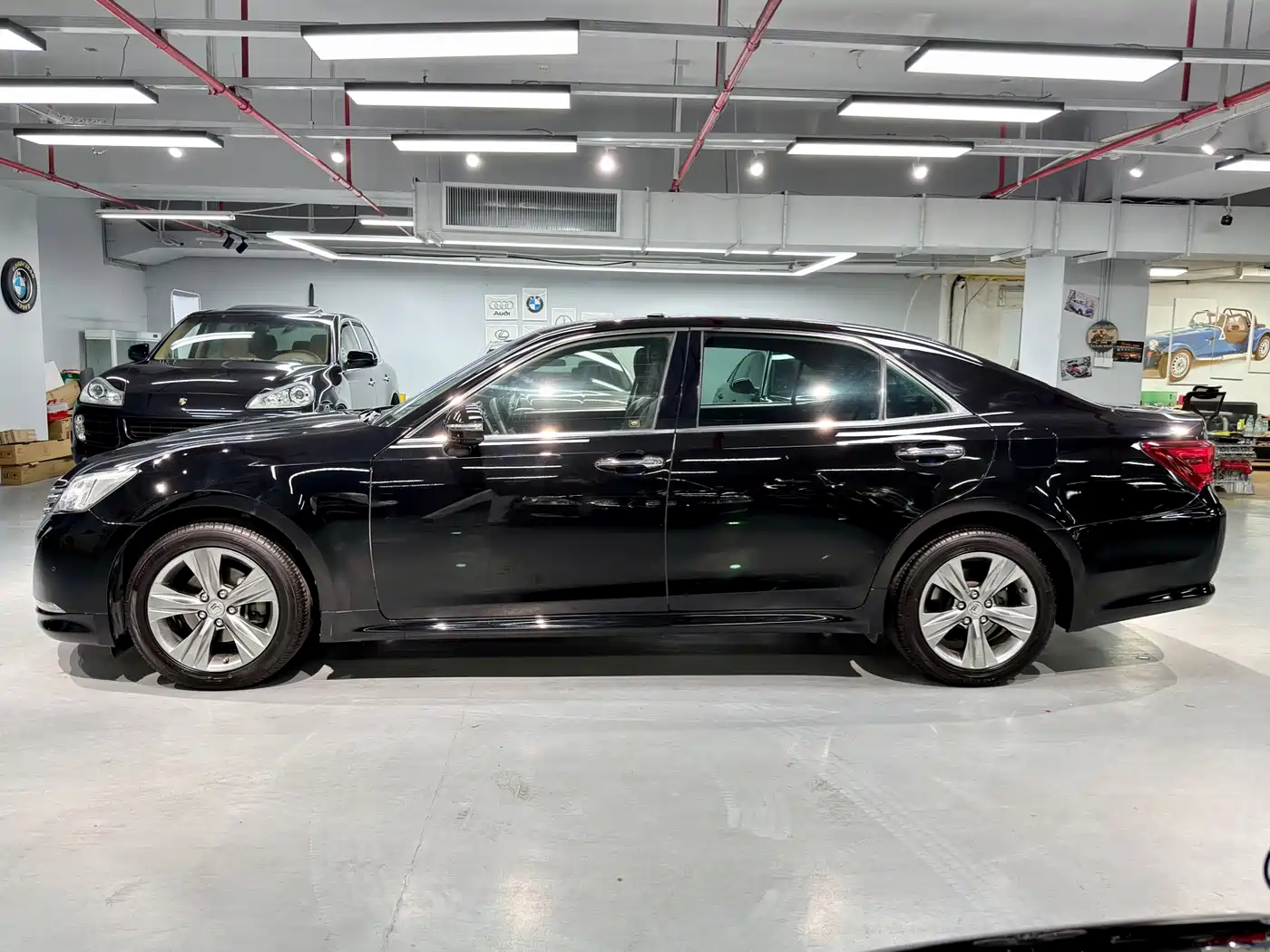 Toyota Crown 2015 2.0T Fashion фото 4