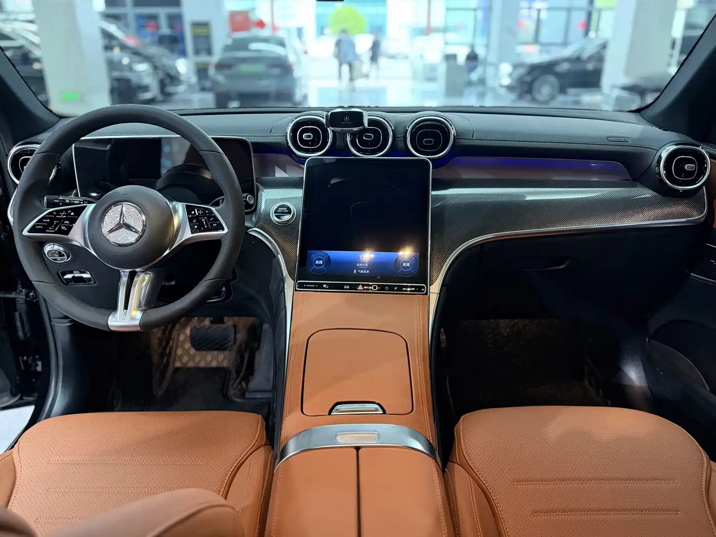 MERCEDES-BENZ GLC