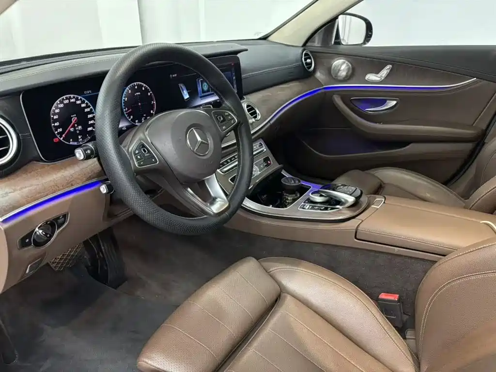 Mercedes-Benz E-Class 2018 E 200 L 4MATIC фото 4
