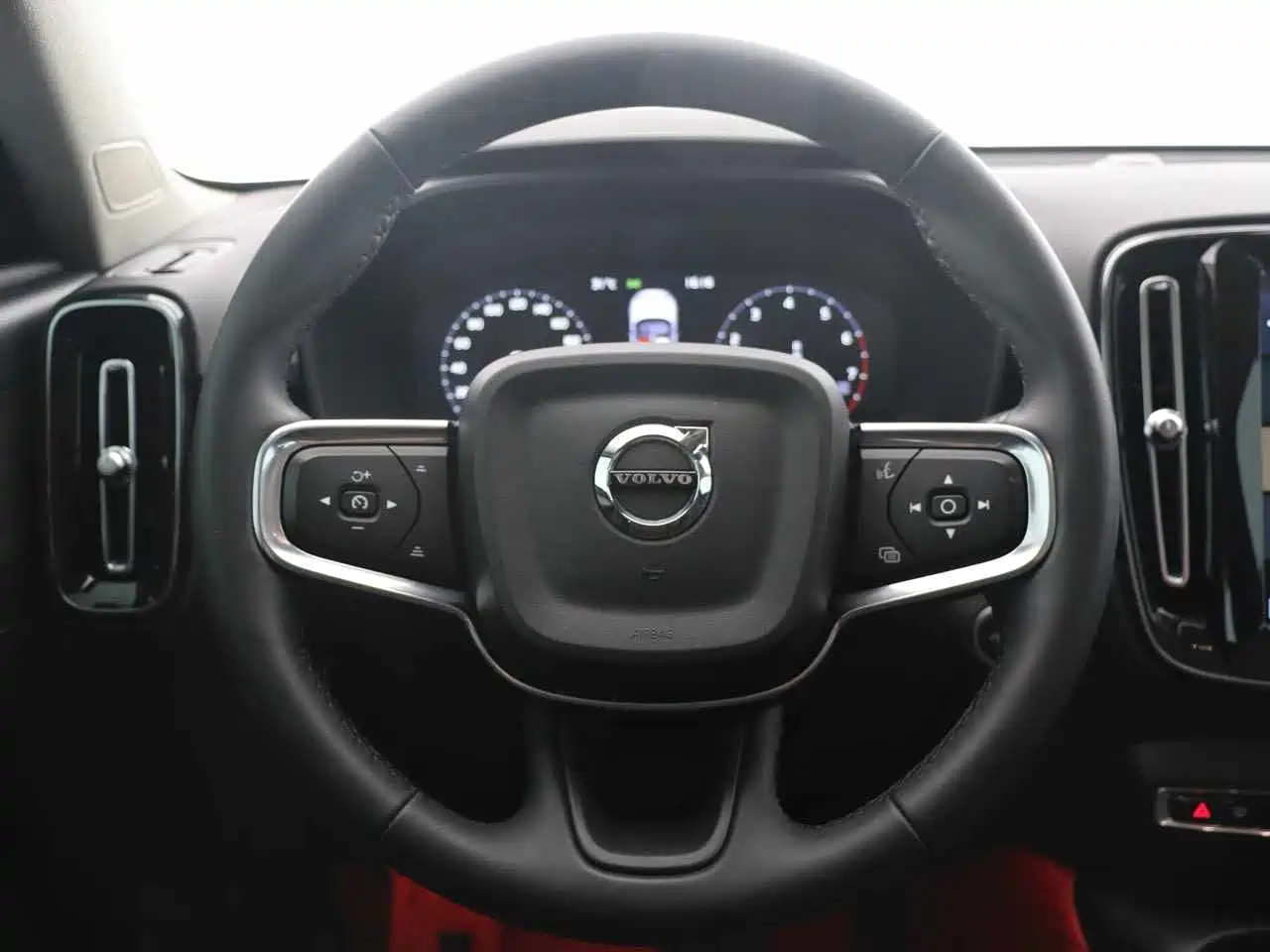 Volvo XC40 2021 2022 Model T4 AWD Smart Drive Fashion Edition