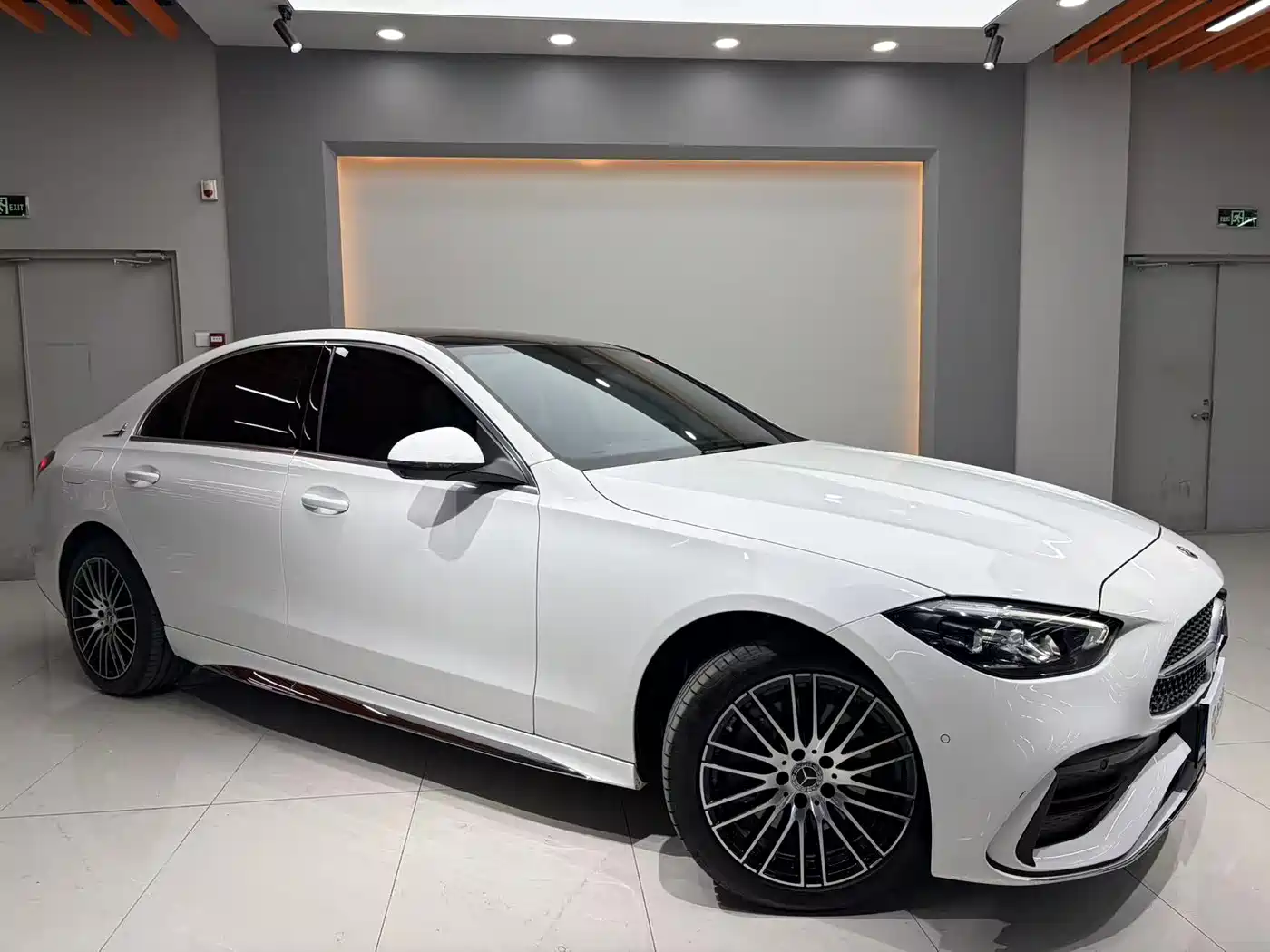 Mercedes-Benz C-Class 2025 C 260 L Sport Edition фото 3