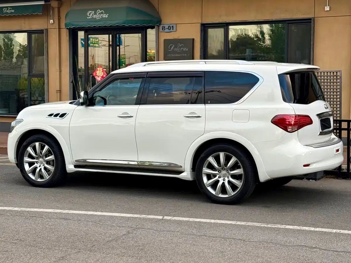 Infiniti QX 2011 QX56 фото 3