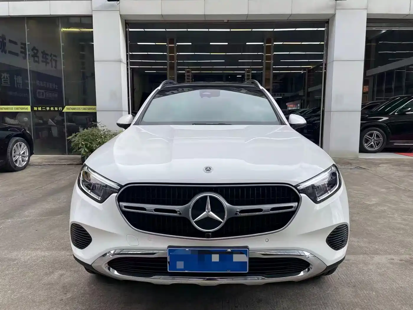 Mercedes-Benz GLC 2023 GLC 260 L 4MATIC Sport 5-seater фото 2