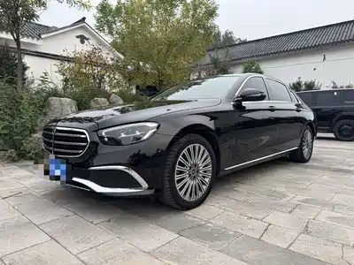 Mercedes-Benz E