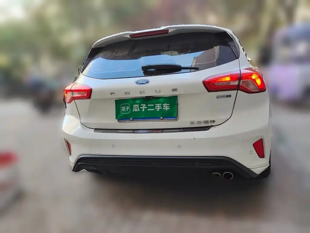 Ford Focus 2022 2021 Hatchback EcoBoost 180 Auto Trend