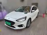 Photo 1 - Ford Focus
