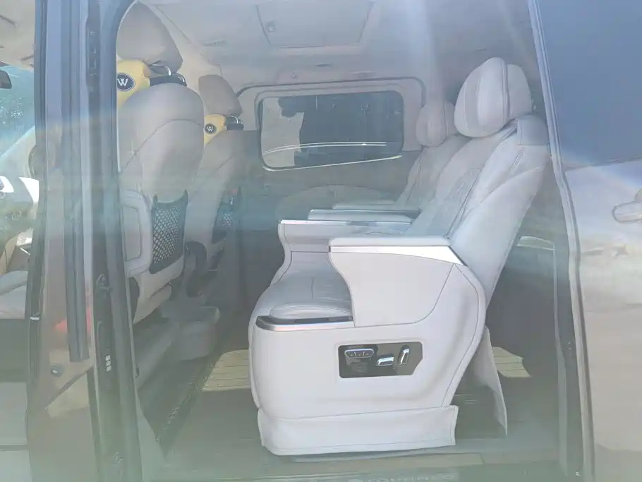 Ford Tourneo 2018 2017 2.0T Automatic Elite Edition