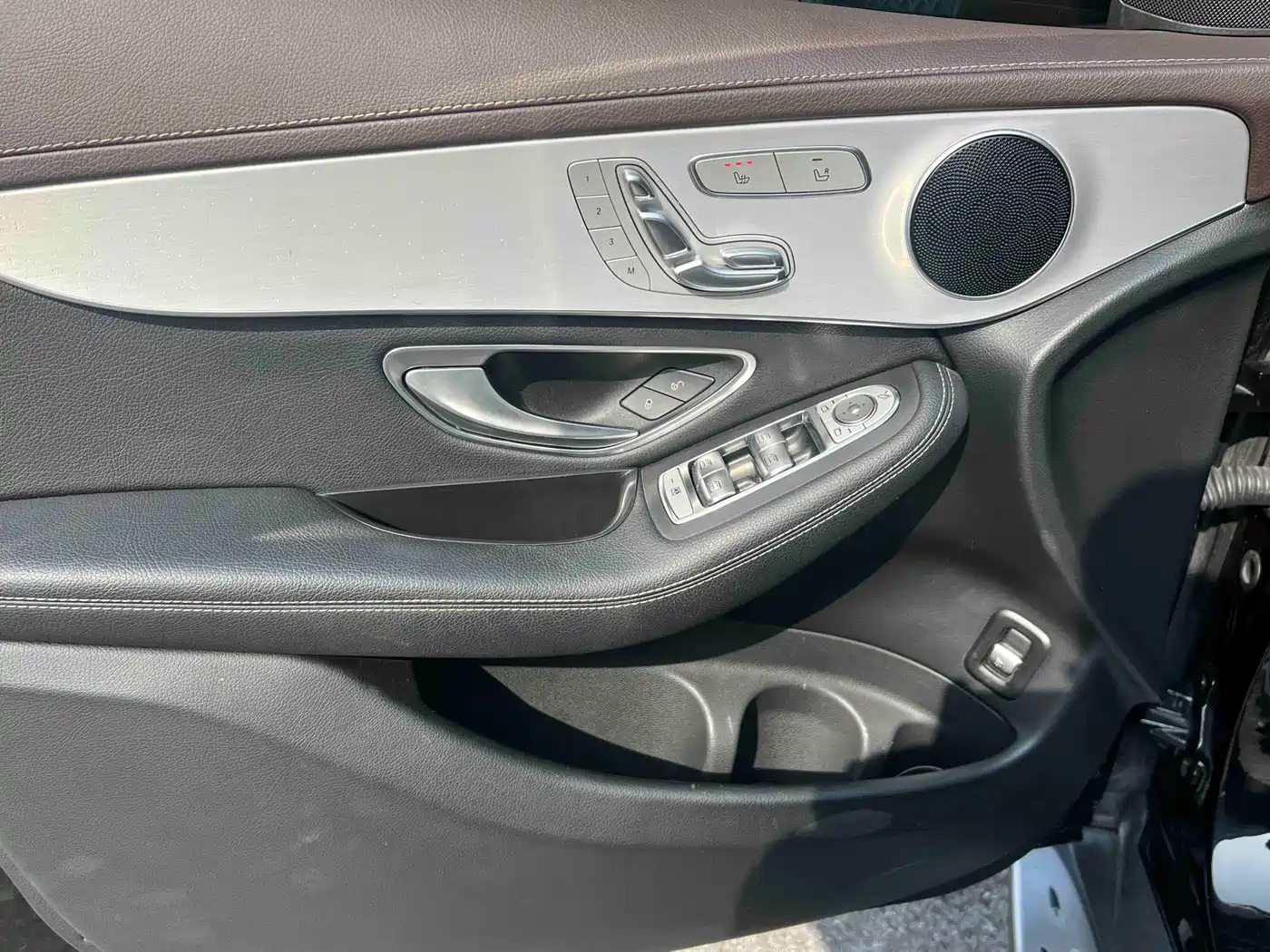 Mercedes-Benz GLC 2021 GLC 260 L 4MATIC Sporty фото 19